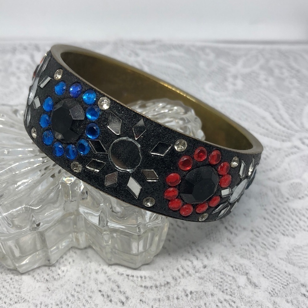 𝅺Mirrored colorful rhinestone + glass lampwork style brass bangle bracelet.